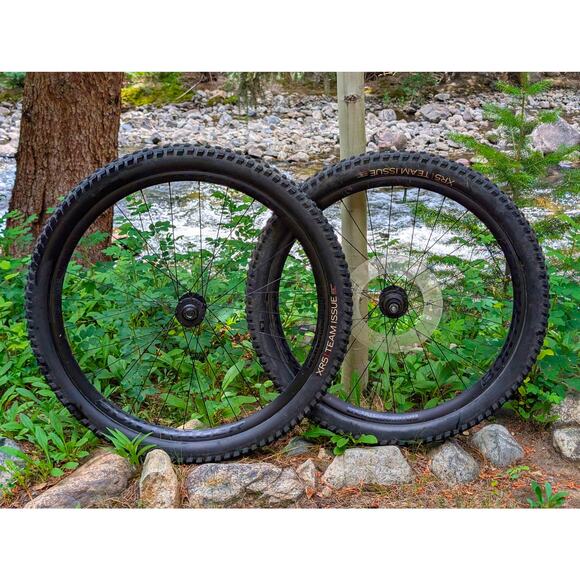 Wherelset from TREK Slash 8 MX Bontrager Line Comp 30, Tubeless Boost 27.5˝ + 29 - Picture 1 of 11